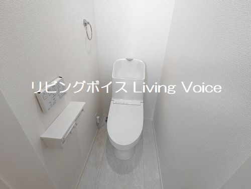 【仲介手数料０円】相模原市南区東林間6丁目　新築一戸建て　全3棟のトイレ|相模原市南区東林間6丁目　新築一戸建て　全3棟