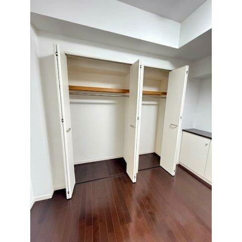 横浜市泉区中田西１丁目の賃貸マンションの収納