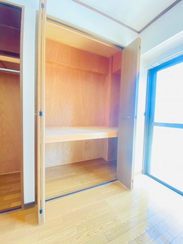 横田ビルの収納