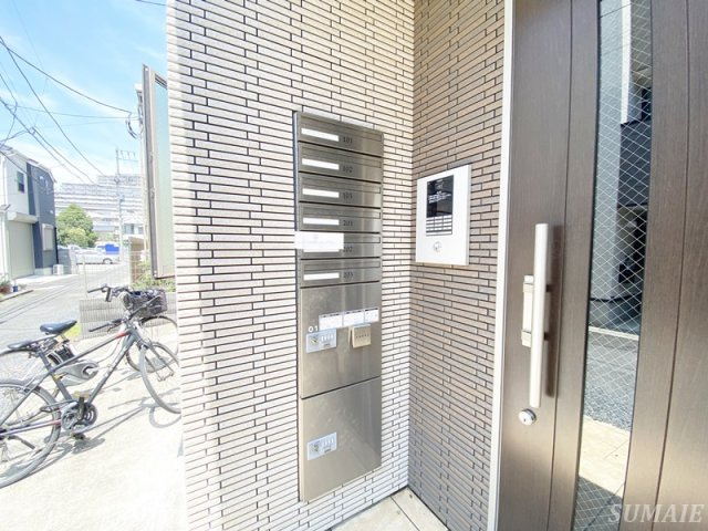 コンフォール王子神谷のその他共用部分|宅配BOXとPOSTです☆