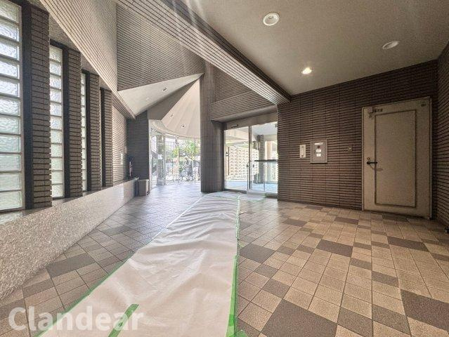 クレアール草加のロビー|ドキドキの新生活も、安心してスタート。ぴったりの住まいを見つけませんか？クランディアが一緒に住まい選びをサポートします‼　まずは、お気軽にお問合せください　＃クランディア