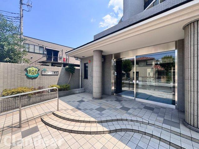 クレアール草加のエントランス|ドキドキの新生活も、安心してスタート。ぴったりの住まいを見つけませんか？クランディアが一緒に住まい選びをサポートします‼　まずは、お気軽にお問合せください　＃クランディア