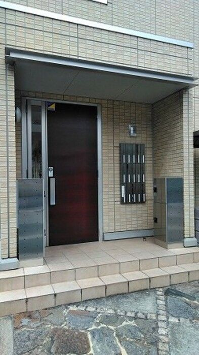 パレス丹波　参番館のエントランス