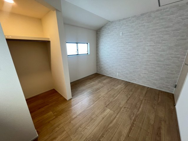 北中城村美崎新築戸建て1号棟（全2棟）の洋室|同施工会社の別物件画像です。参考としてご覧ください。