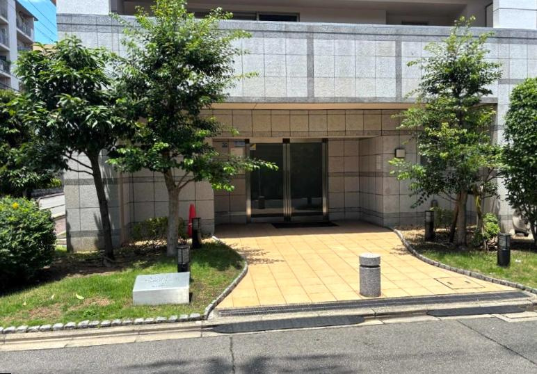 サンクタス守口大和田レジデンスのエントランス|■物件内覧・資金計画相談・住宅ローン相談、リフォーム相談、お問合せ受付中■
※当日・翌日のご内覧、ご相談はお電話でのお問合せがスムーズです！