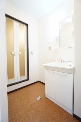 【洗面所】 | ヴィレッジ松本 B | ※同物件、同タイプのお部屋です