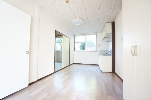 【居間・リビング】 | ヴィレッジ松本 B | ※同物件、同タイプのお部屋です
