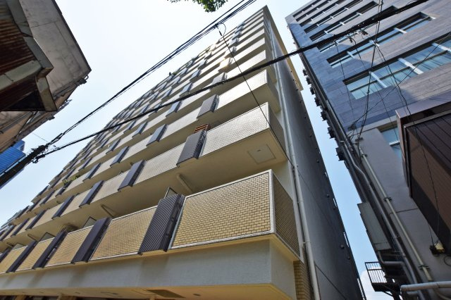 トーカンマンション東梅田の外観|ご不明な税金・諸費用についても丁寧にサポートいたします。現地見学で、住まいのイメージやご希望をぜひお聞かせください。