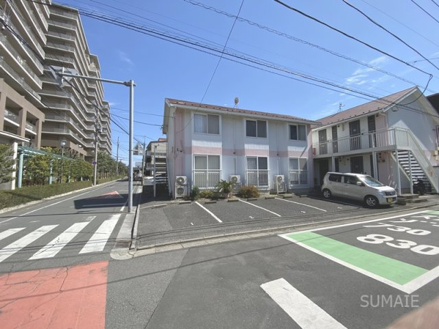 メゾンかんとうの駐車場
