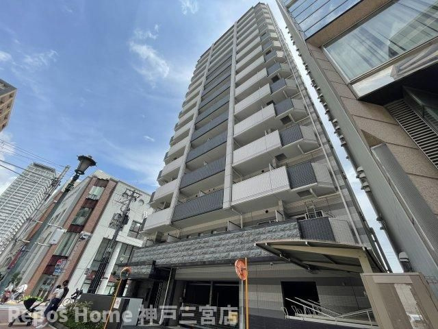 プレサンスみなと元町駅前