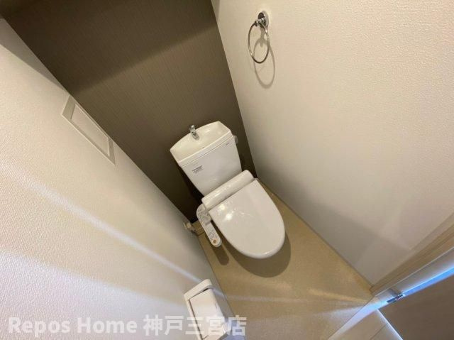 プレサンスみなと元町駅前のトイレ