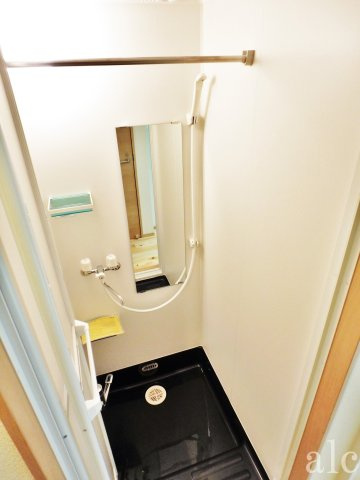 杉並区梅里２丁目のアパートのシャワールーム|日々の暮らしに欠かせないシャワールームです