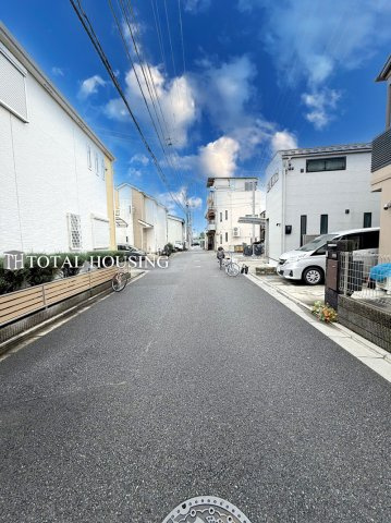 【前面道路含む現地写真】 | 西東京市北町4丁目　中古戸建　全1棟