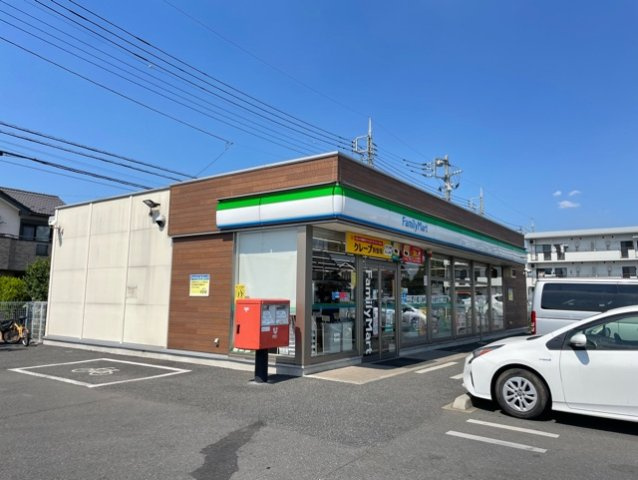 ヴィラ－フロレスタの周辺|ファミリーマートまで700m