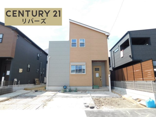 名古屋市港区福田１丁目の新築一戸建の前面道路含む現地写真|◇１号棟◇　　新価格！！いつでもご案内出来ます♪（お問合せ当日、平日、水曜、夜間でもＯＫ）　敷地４６．３３坪！　駐車並列３台ＯＫ　南に庭付き、陽当たり良好！！　全室南向き♪　ランドリースペース完備♪