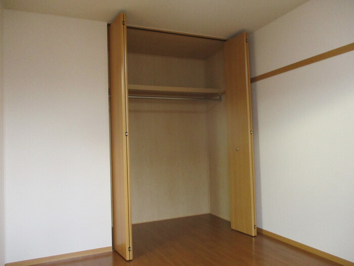 グリーンヒルズＦ棟の収納