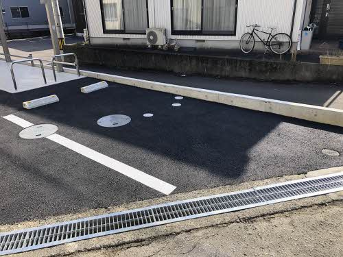 シャーメゾン朝倉駅前の駐車場