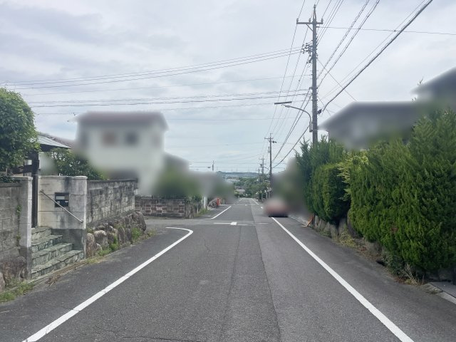 【前面道路含む現地写真】 | 四日市市あかつき台１丁目 | 前面道路