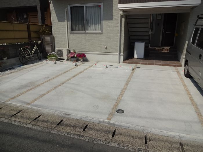 リヴィエールの駐車場