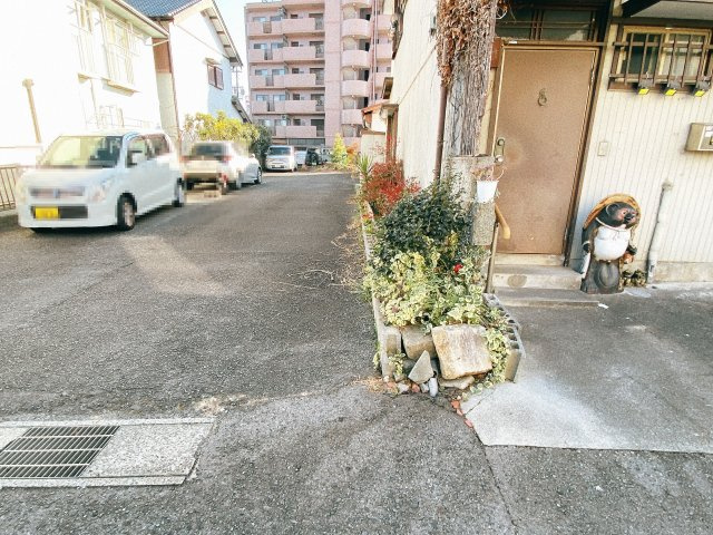 半田市東本町1丁目の周辺
