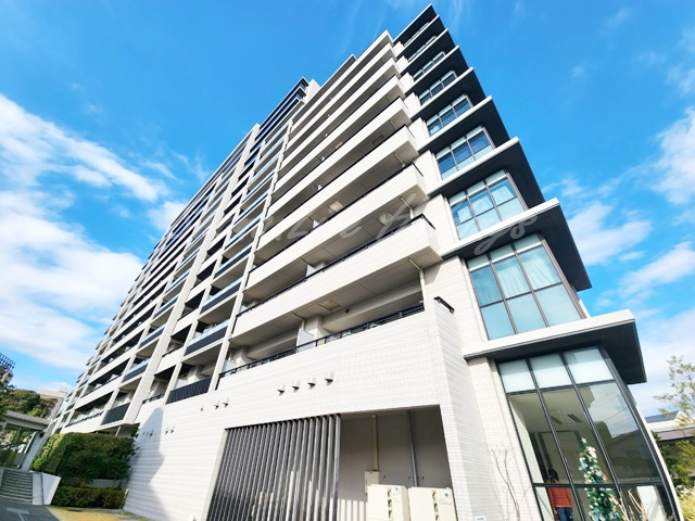 藤沢市川名１丁目の賃貸マンション