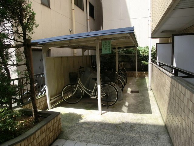 リベーロ平和Ⅰのその他共用部分|敷地内駐輪場有ります。