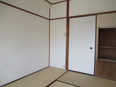 メゾン西川の和室