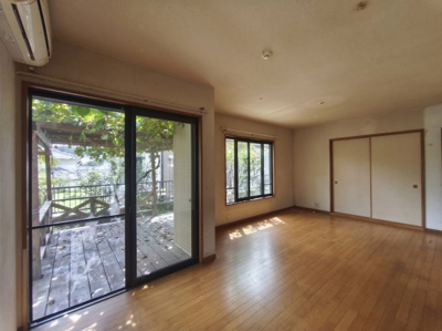 【居間・リビング】 | 大津市水明2丁目33-24　中古戸建