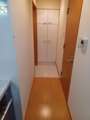 【玄関】