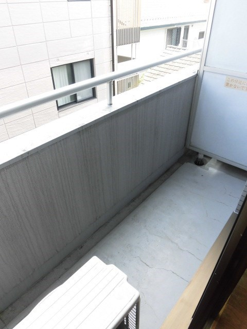 杉並区和田２丁目の賃貸マンションのバルコニー