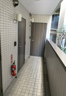 【エントランス】 | アクレイム三軒茶屋