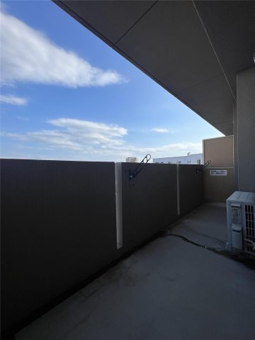 アーバングランデ本荘のバルコニー