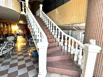 足立区保木間３丁目の賃貸マンションのエントランス