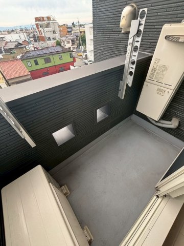 アコモ元中村　名古屋市賃貸　仲介手数料無料のバルコニー