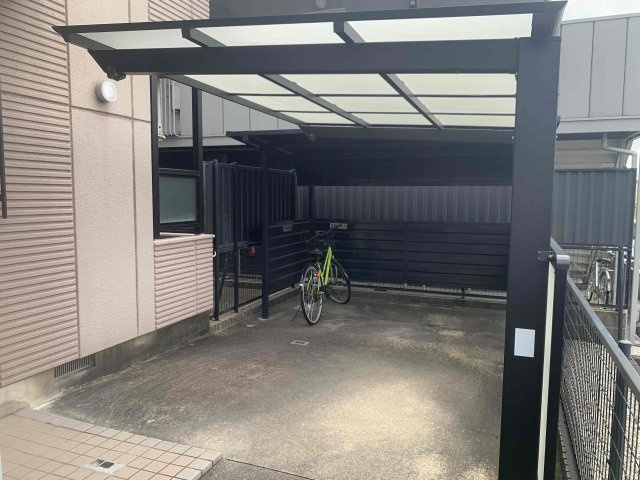 ファースト３６の駐車場
