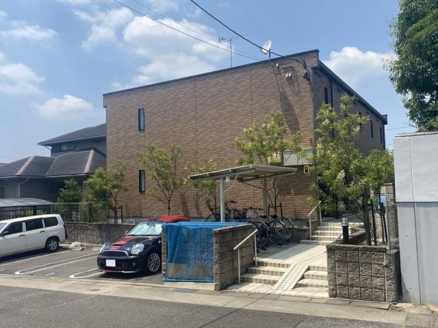レオネクストクレセント梅里