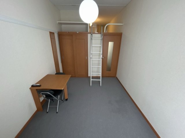 レオパレスＭＬハロープラザの居間・リビング