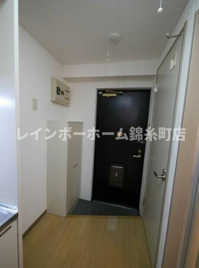 ベイステート安間の玄関