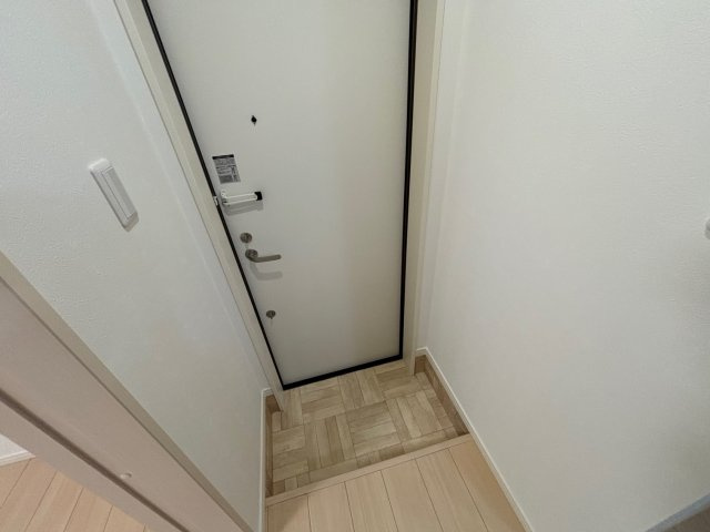 キャメル北越谷6の玄関