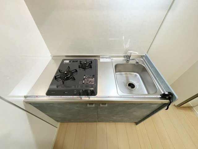 キャメル北越谷6のキッチン|302号室の写真です。