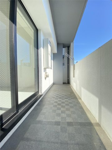 クロノス41新町IVのバルコニー