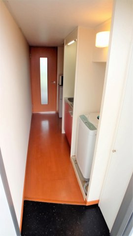 レオパレスサンプラザⅠの玄関