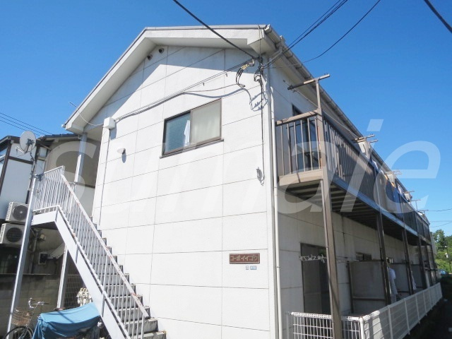 コーポイイゴウの外観|木造2階建のアパートです☆