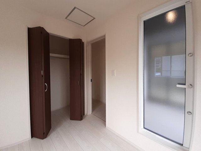 熊本市南区南高江１丁目の新築一戸建の洋室|洋室③5.25帖　クローゼット