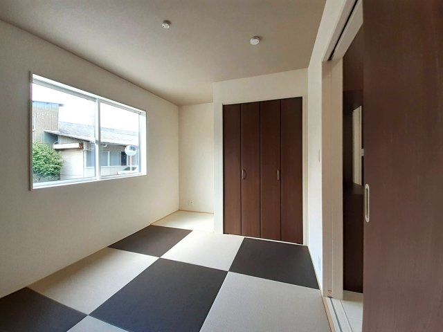 熊本市南区南高江１丁目の新築一戸建の和室|和室5.25帖
