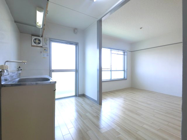【居間・リビング】 | 辰巳東ハイツ　C棟