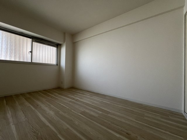【洋室】 | ヴィラスリースター住之江