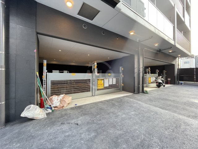 CITY LUX NAMBA SOUTHの駐車場|ラグゼナなんば南　機械式駐車場