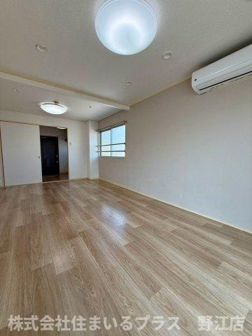 リリアン都島の洋室
