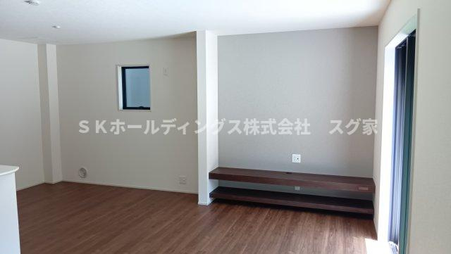 亀岡市篠町広田２期新築戸建て住宅の居間・リビング